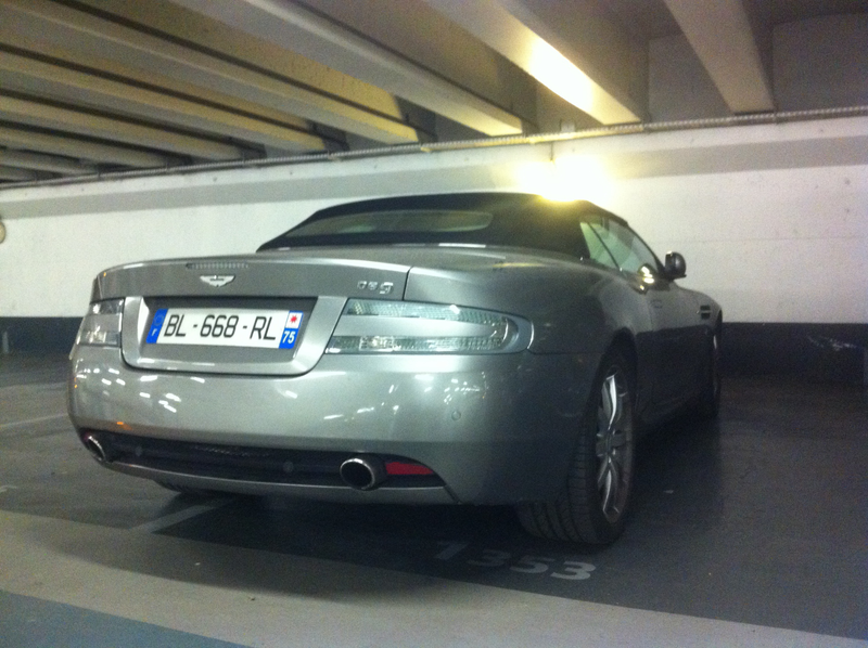 Illustration for article titled The Fantastic Cars of Parking Étoile Foch